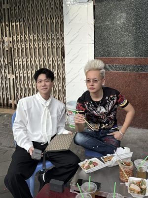 Street-side Lunch Vibes